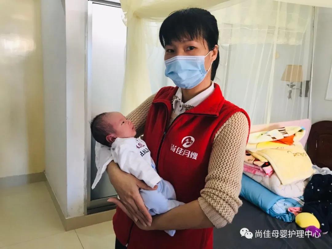 尚佳專(zhuān)業(yè)月嫂丨預防丨乳腺炎，怎么辦？